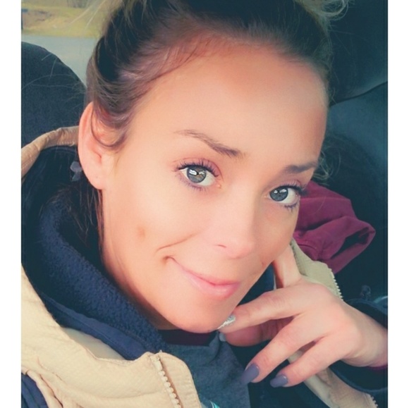 Meet your Posher, Tina - Picture 1 of 1